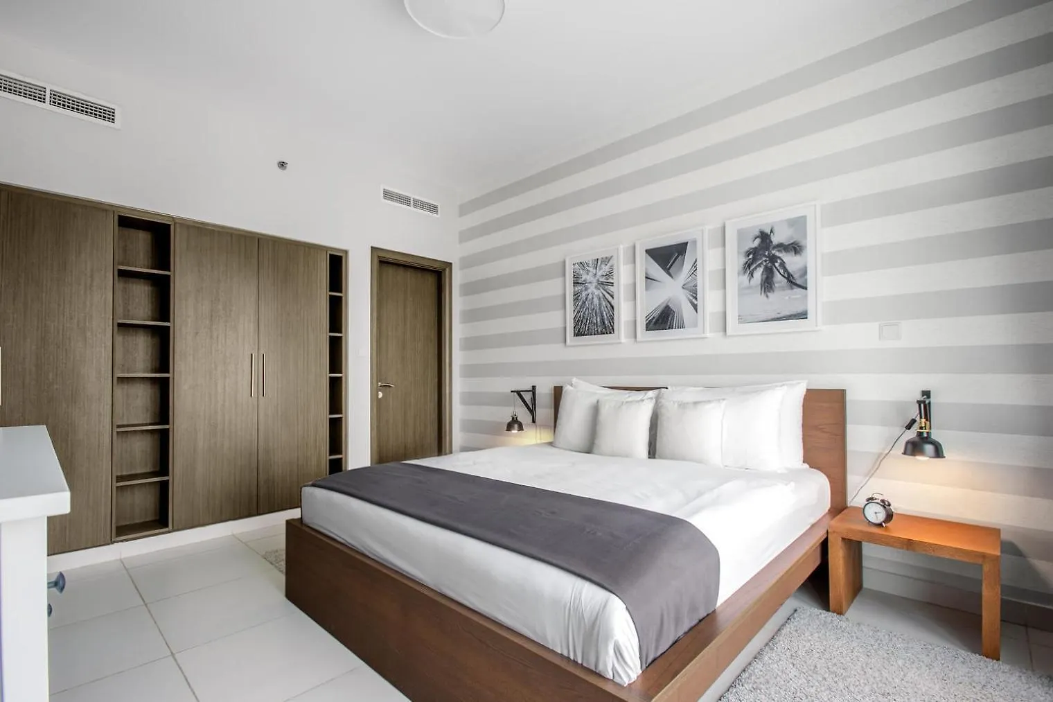 Blueground Downtown Bk View Pool Gym Dxb-130 Apartment Dubai 0*,  United Arab Emirates
